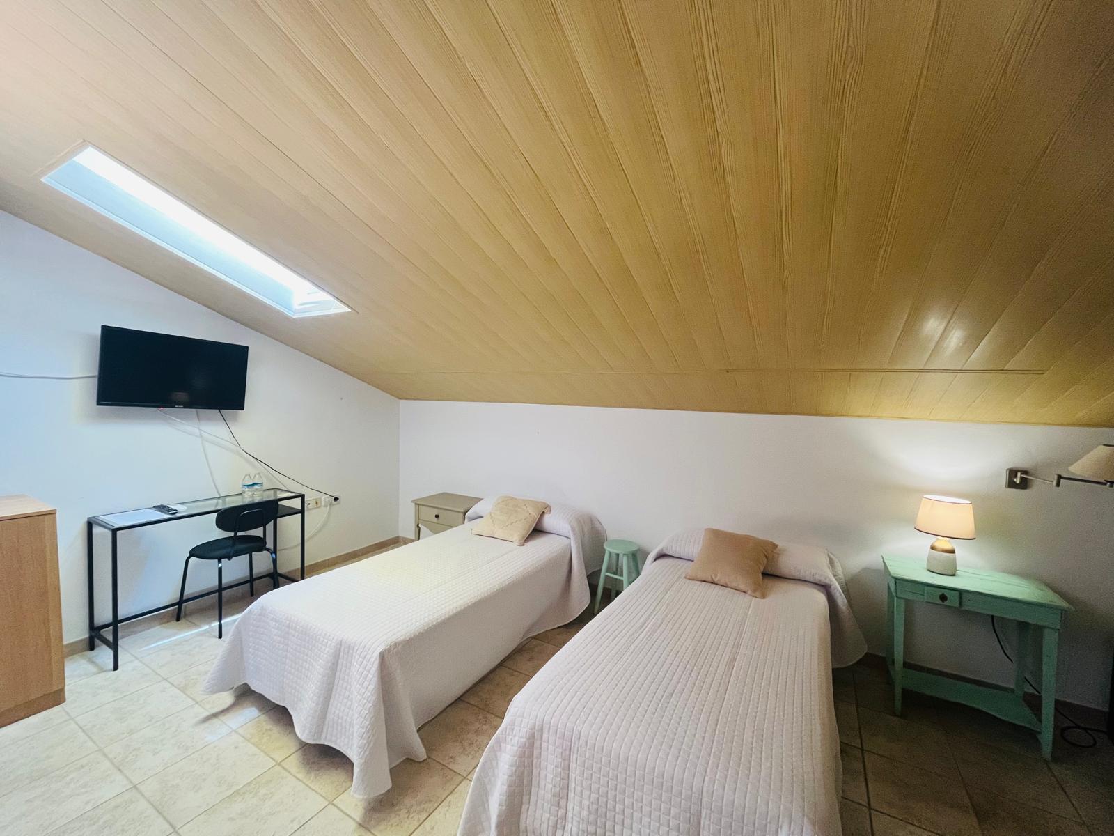 Habitación Doble Económica 4
